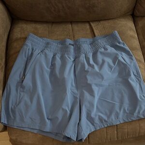 lululemon athletica Men's Blue Athletic Shorts. 5in inseam